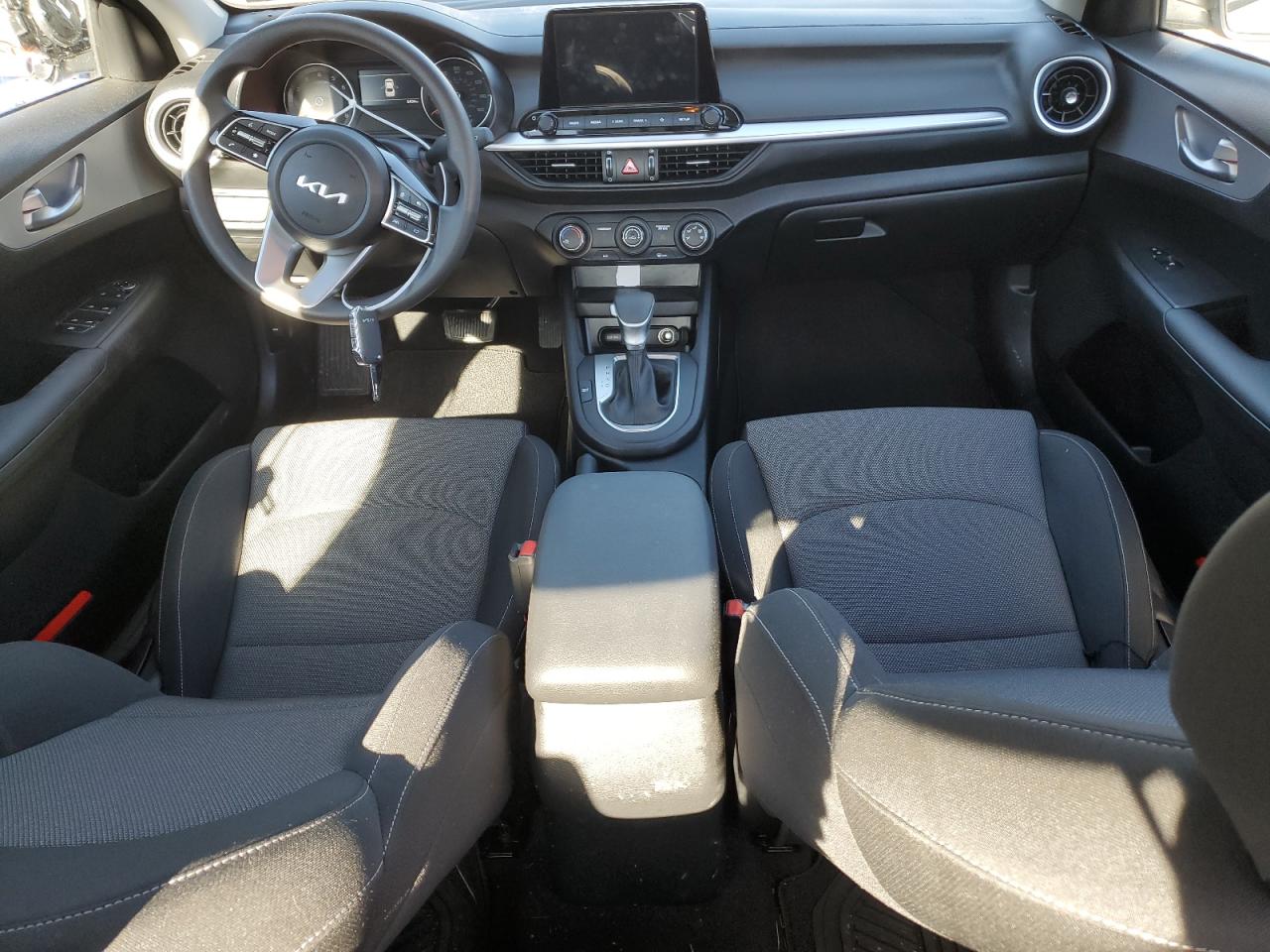 2023 KIA FORTE LX VIN:3KPF24AD9PE676297