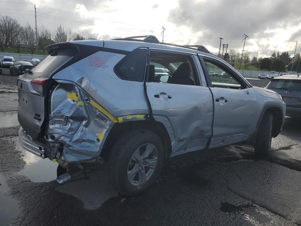 2024 TOYOTA RAV4 XLE VIN:2T3RWRFV5RW233152