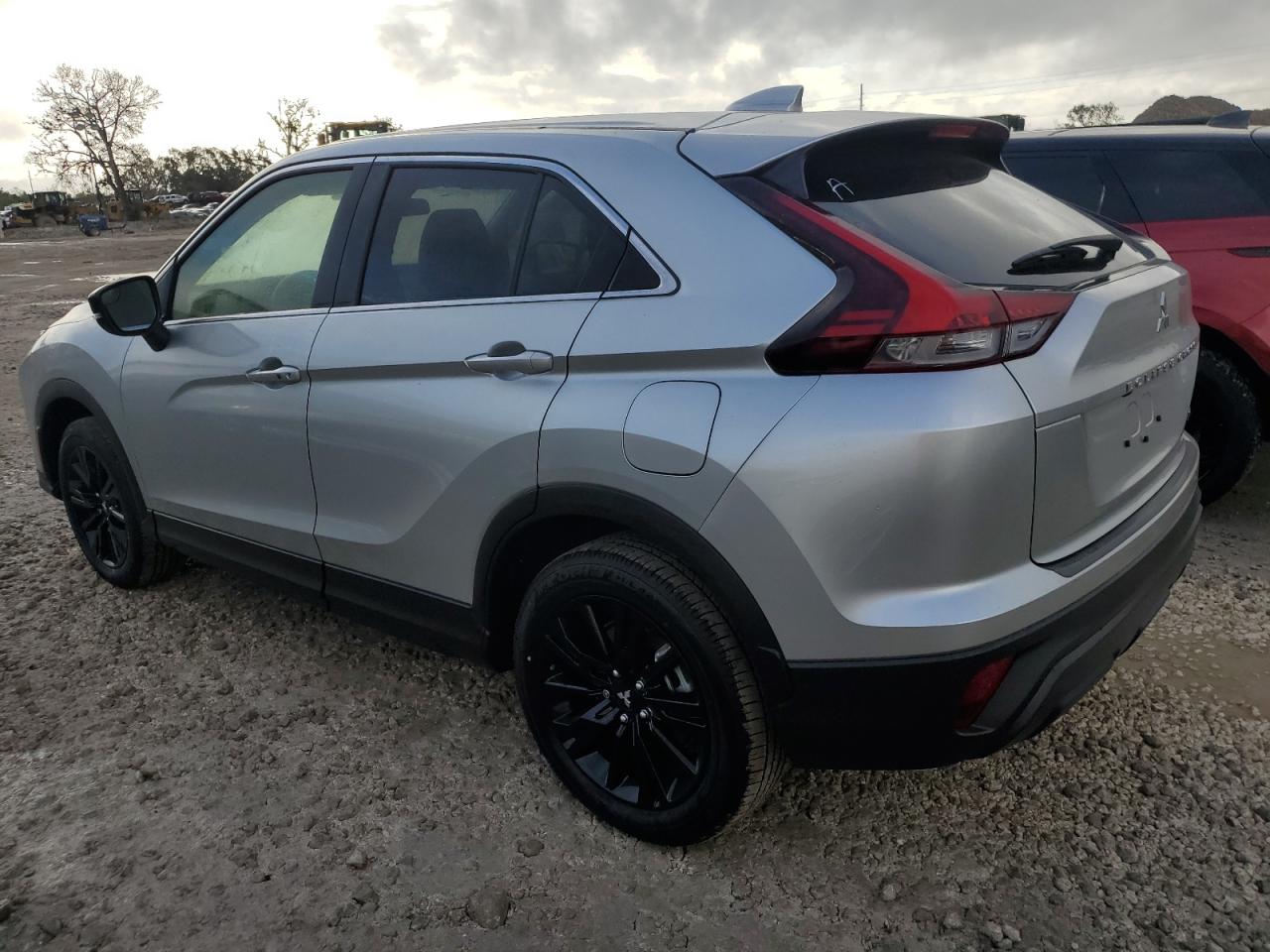 2024 MITSUBISHI ECLIPSE CROSS LE VIN:JA4ATVAA7RZ039199