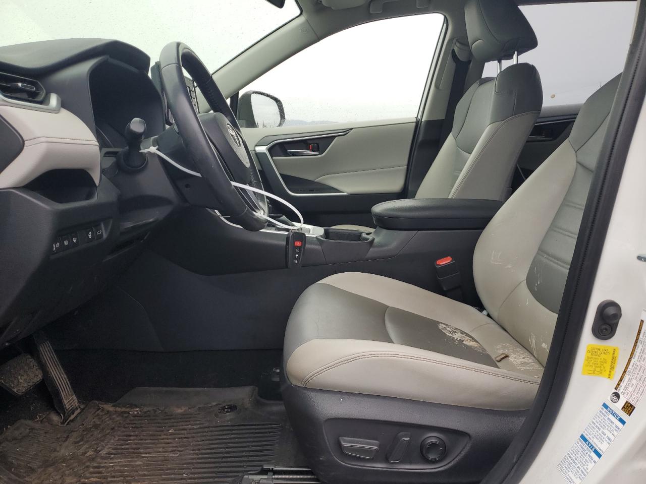 2022 TOYOTA RAV4 XLE PREMIUM VIN:JTMB6RFV6ND530343