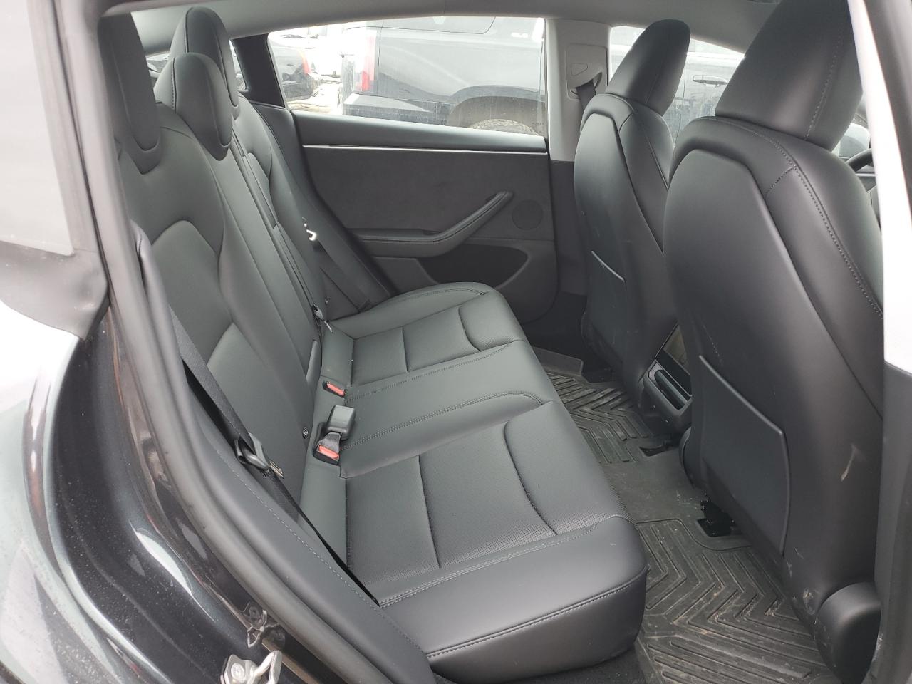 2024 TESLA MODEL 3  VIN:5YJ3E1EB8RF821568