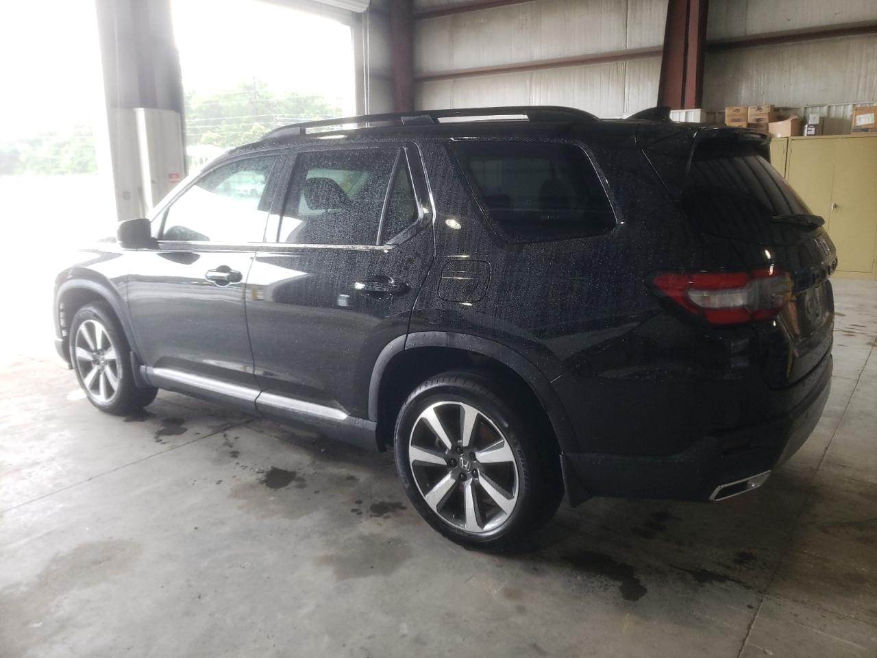 2023 HONDA PILOT TOURING VIN:5FNYG2H76PB008160