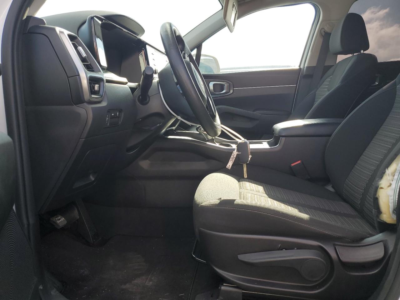 2022 KIA SORENTO LX VIN:5XYRGDLC7NG085601