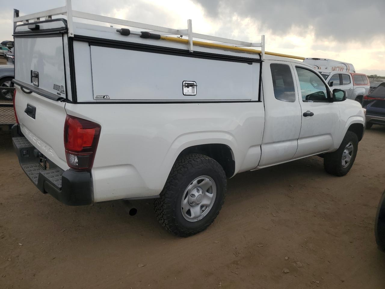 2022 TOYOTA TACOMA ACCESS CAB VIN:3TYRX5GN8NT043611