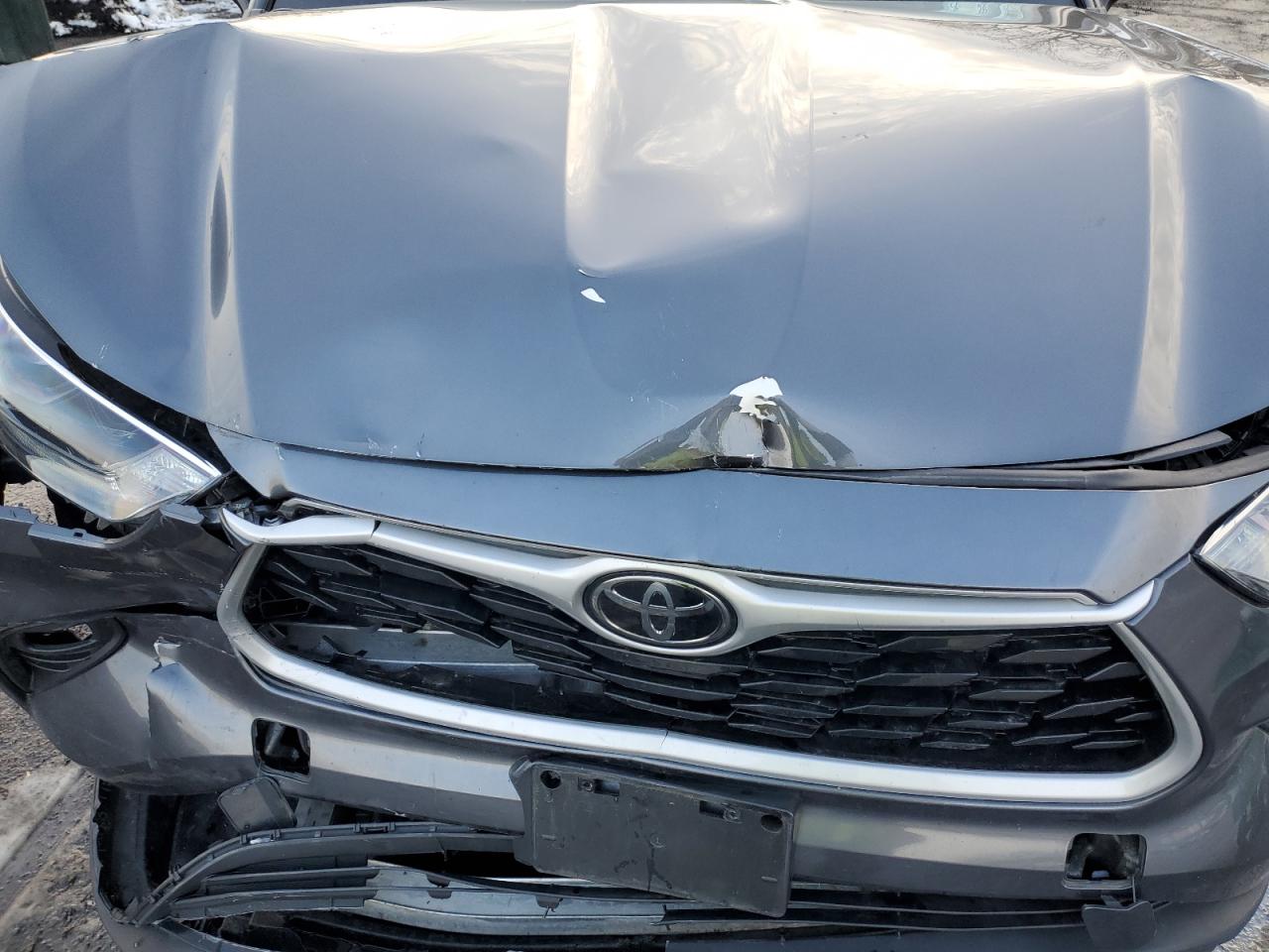 2022 TOYOTA HIGHLANDER XLE VIN:5TDHZRBH9NS597430