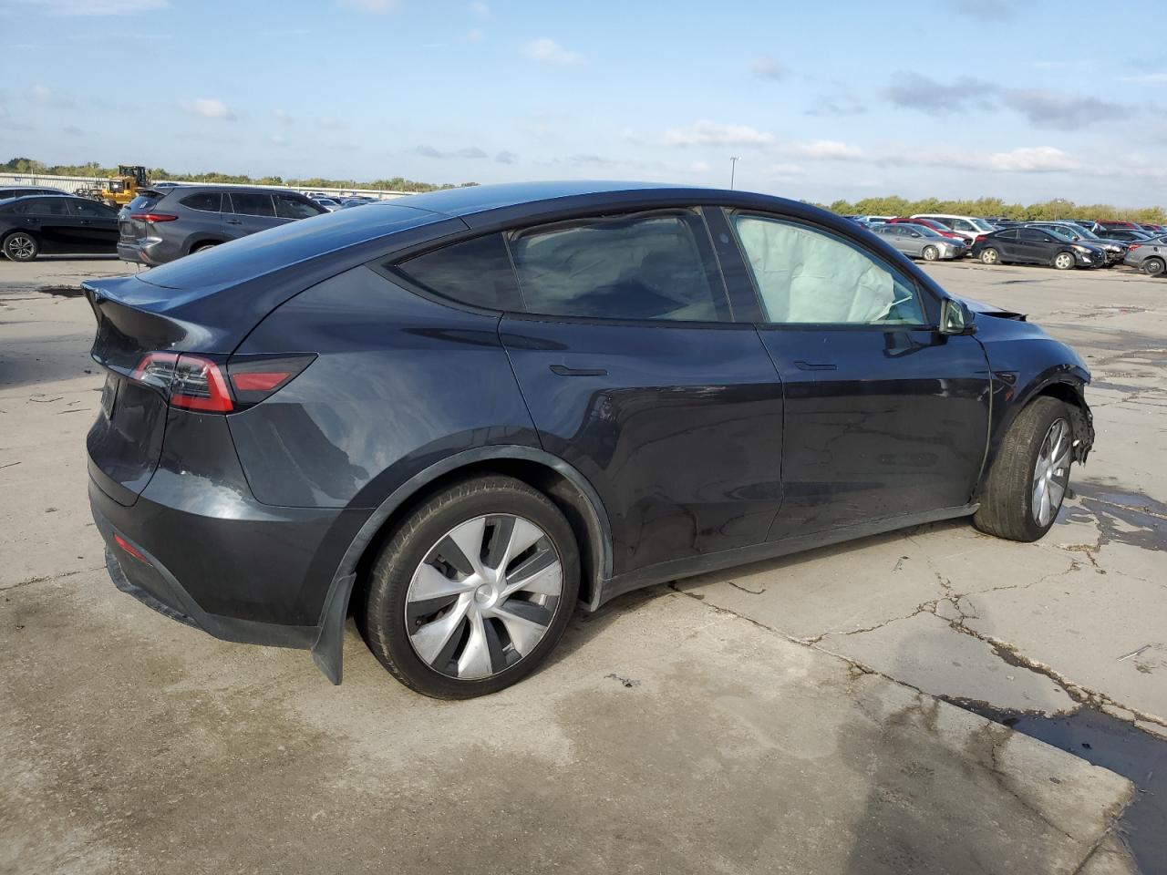 2024 TESLA MODEL Y  VIN:7SAYGDED6RF054499
