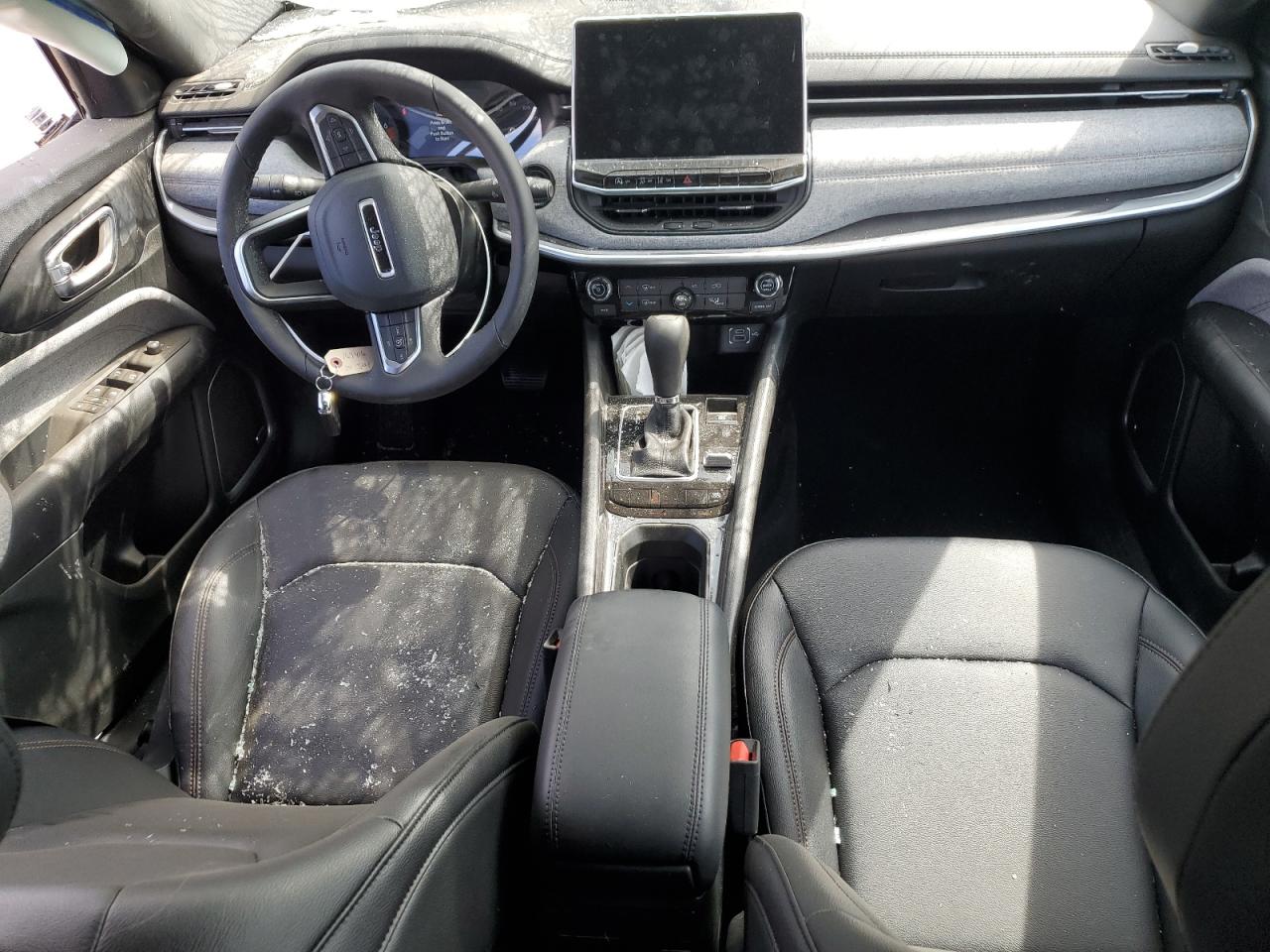 2024 JEEP COMPASS LATITUDE LUX VIN:3C4NJDFN6RT135819