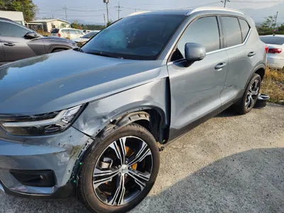 2019 Volvo XC40 VIN: