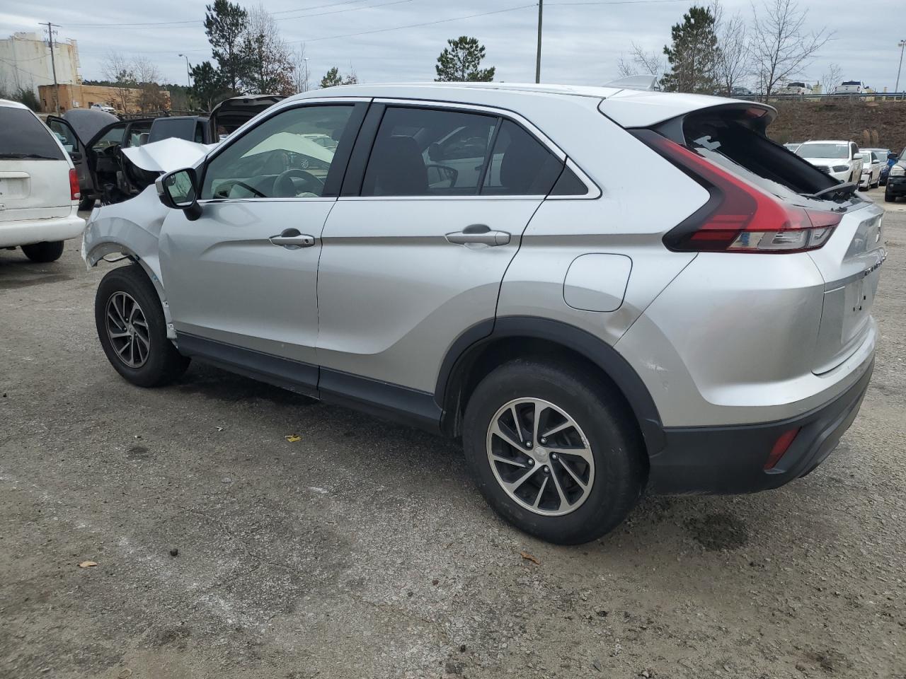 2022 MITSUBISHI ECLIPSE CROSS ES VIN:JA4ATUAA5NZ012703