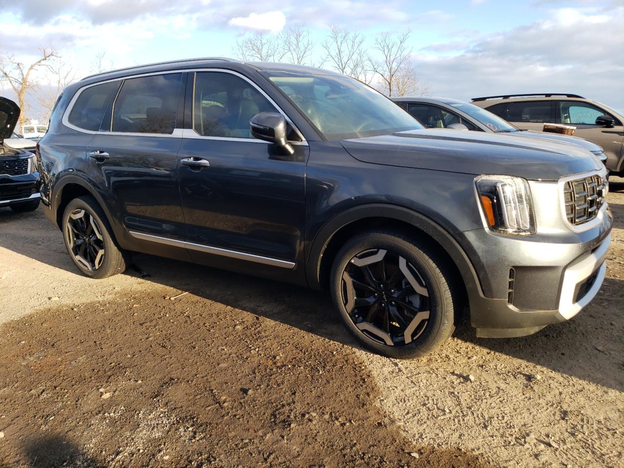 2024 KIA TELLURIDE S VIN:5XYP64GC8RG553197