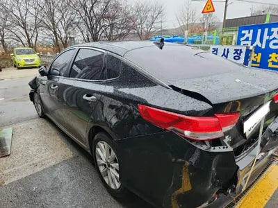 2016 Kia K5 KNAGU411BGA061977 VIN:KNAGU411BGA061977