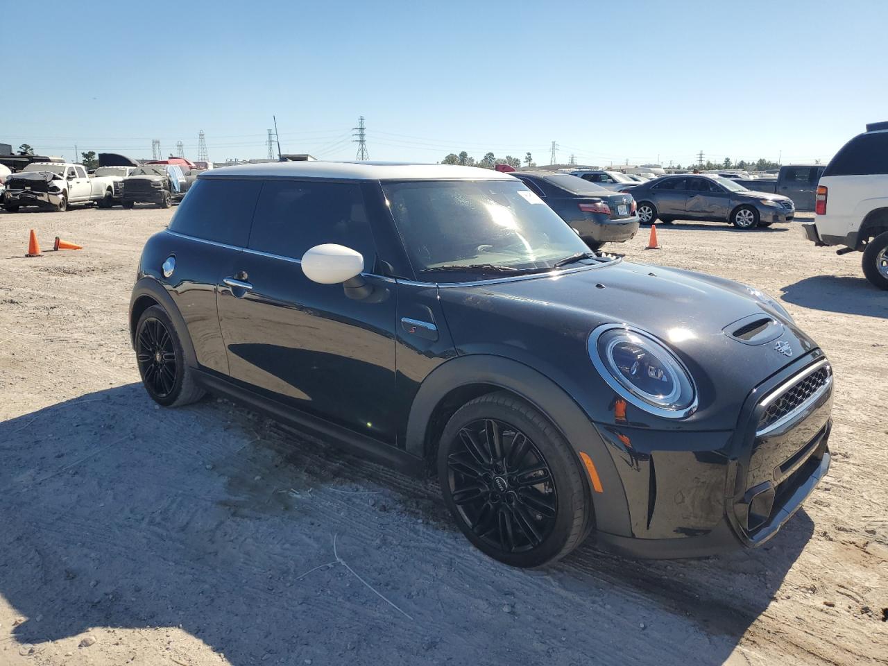 2023 MINI COOPER S VIN:WMW53DH01P2T19587