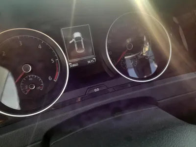 2016 Volkswagen Golf WVWZZZAUZGW098733 VIN:WVWZZZAUZGW098733