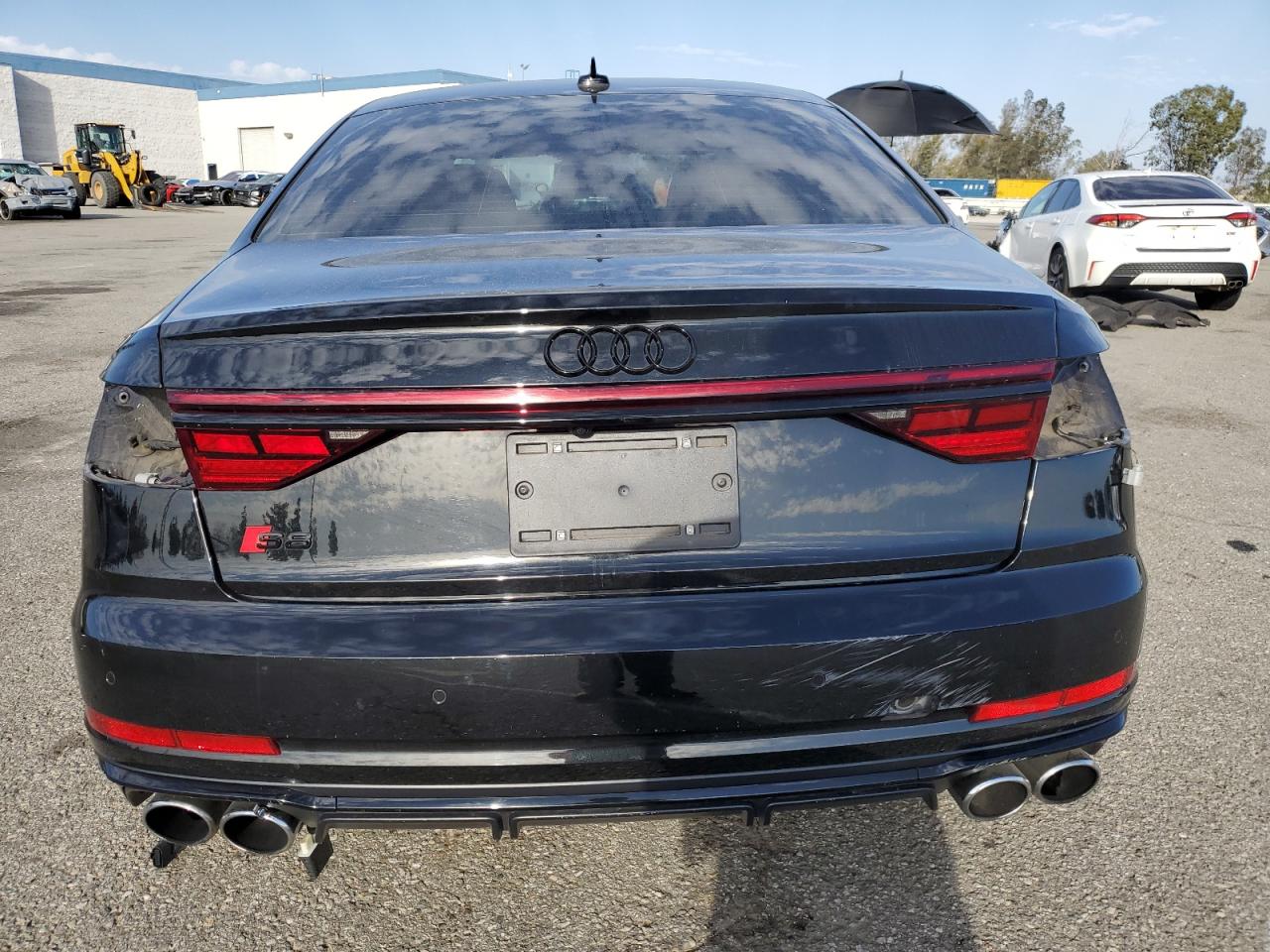 2022 AUDI S8  VIN:WAULSBF82NN006809