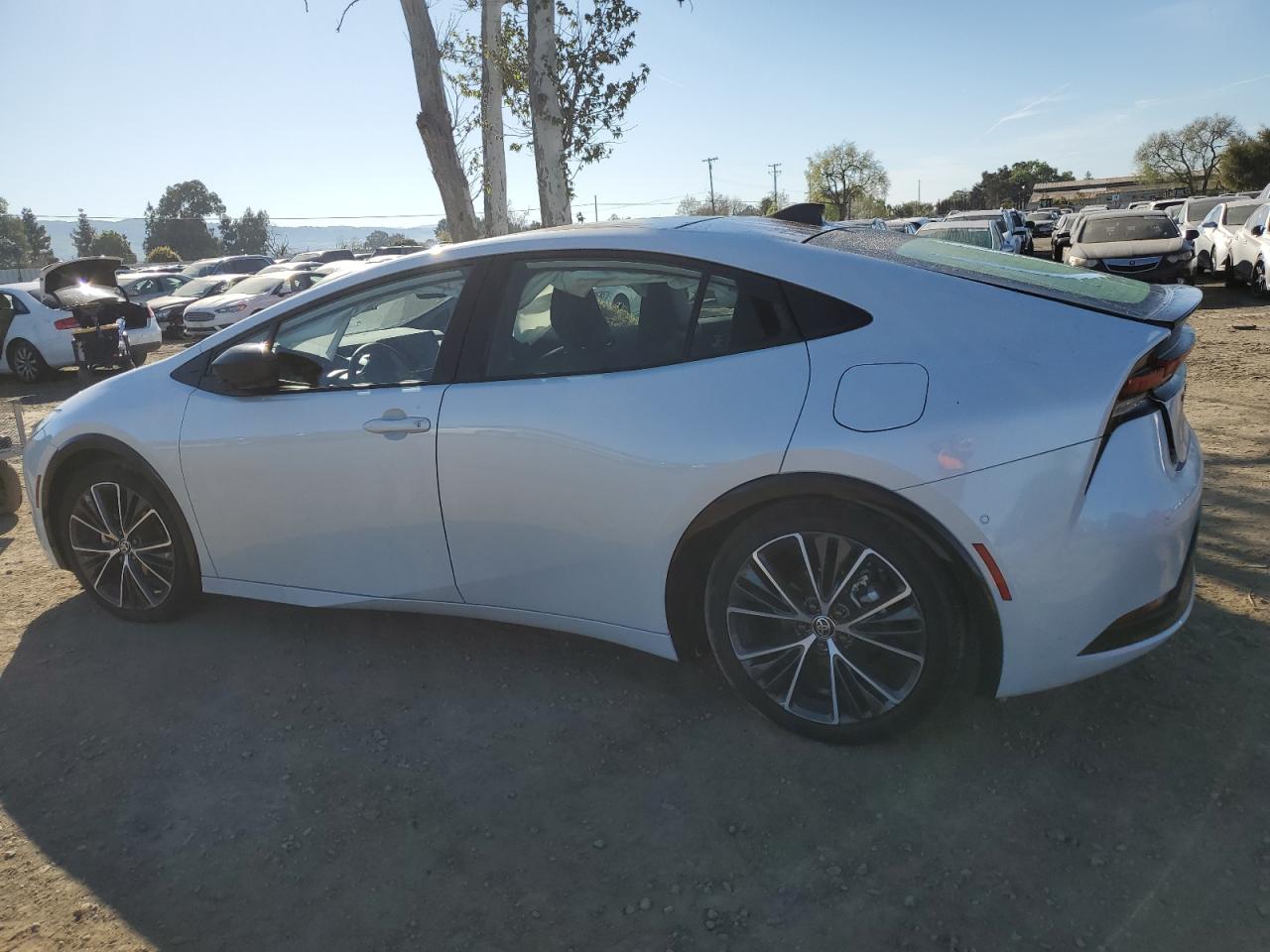2024 TOYOTA PRIUS LE VIN:JTDACAAU4R3018712