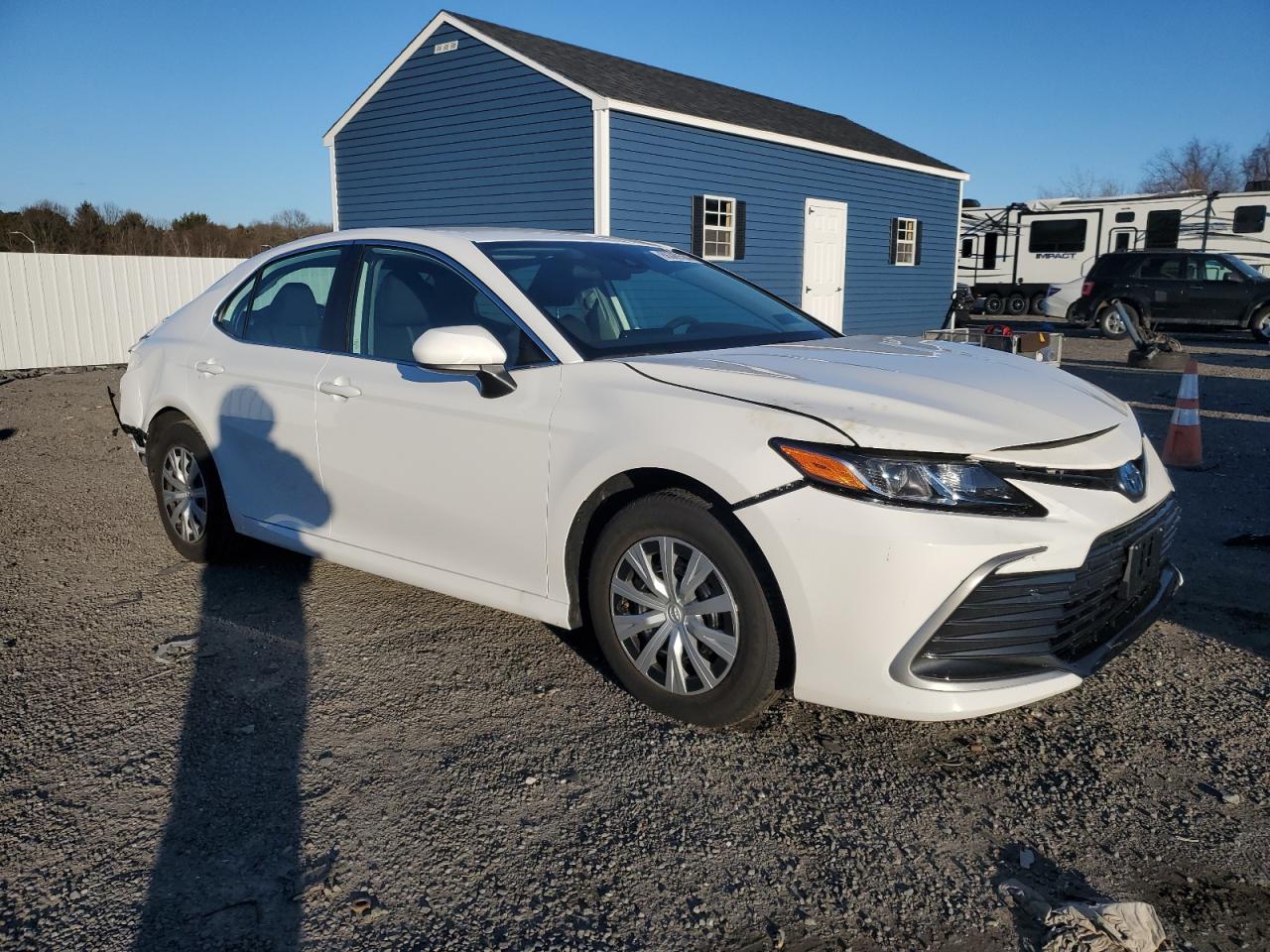 2024 TOYOTA CAMRY LE VIN:4T1C31AK7RU072146