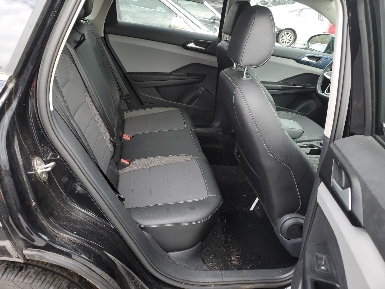 2022 VOLKSWAGEN TAOS SE VIN:3VVYX7B21NM040521