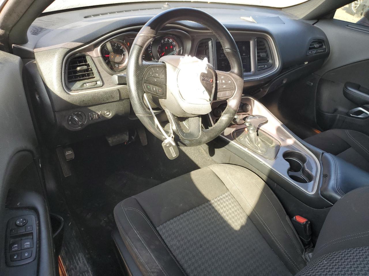 2022 DODGE CHALLENGER SXT VIN:2C3CDZAG4NH165171