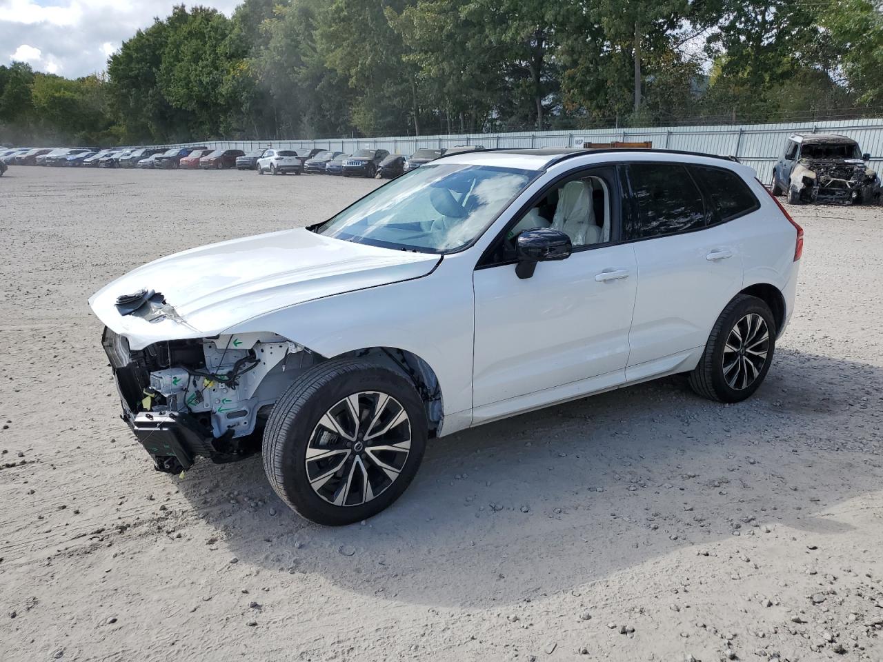 2024 VOLVO XC60 PLUS VIN:YV4L12RL2R1823858