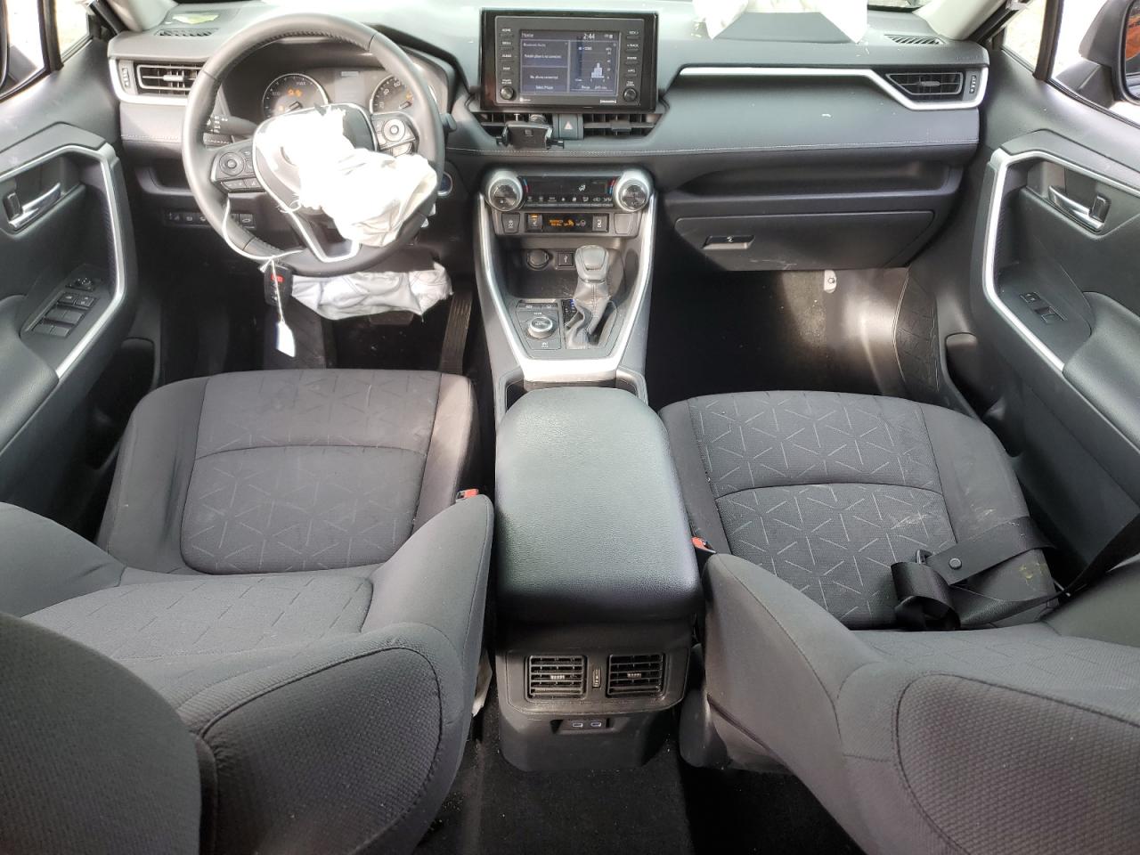 2022 TOYOTA RAV4 XLE VIN:JTMRWRFVXND153112