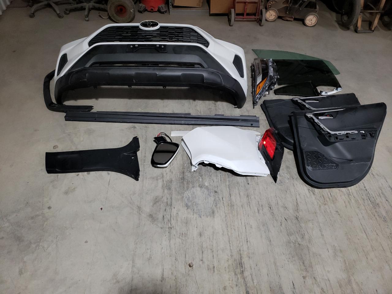 2023 TOYOTA RAV4 XLE VIN:2T3P1RFV0PC365627