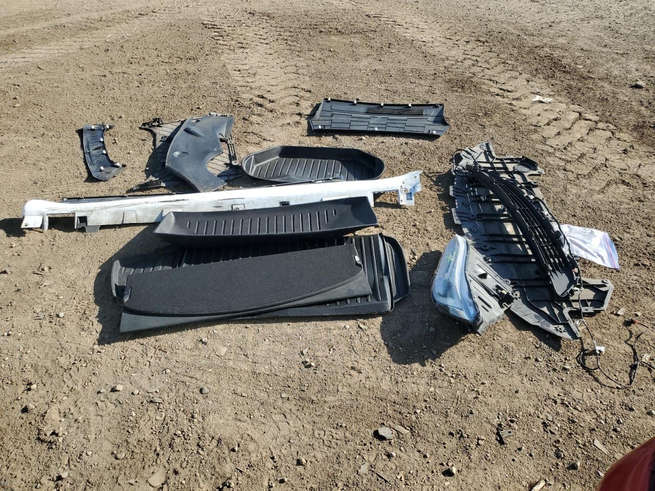 2022 TESLA MODEL S  VIN:5YJSA1E56NF470705