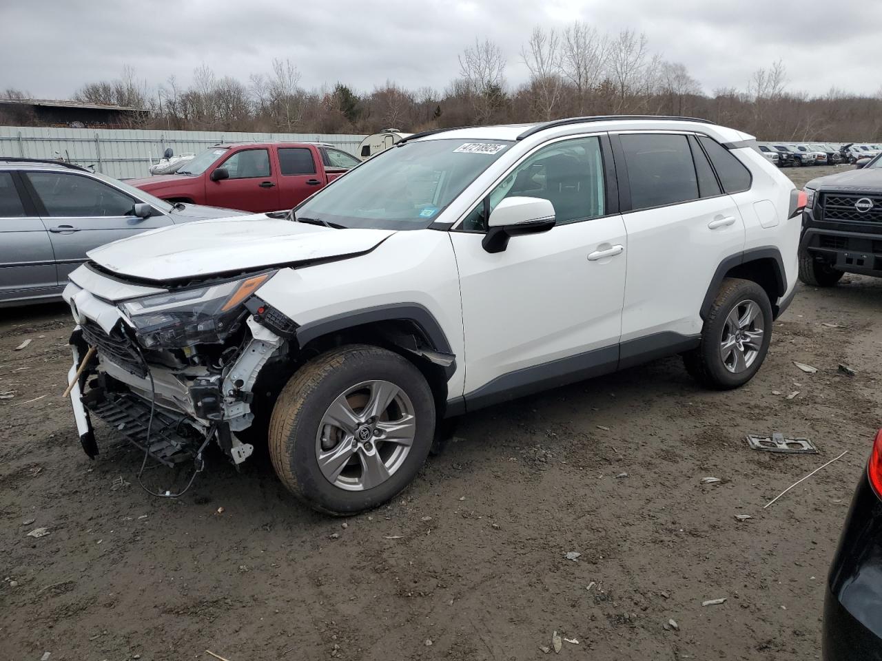 2022 TOYOTA RAV4 XLE VIN:2T3P1RFV2NC317656