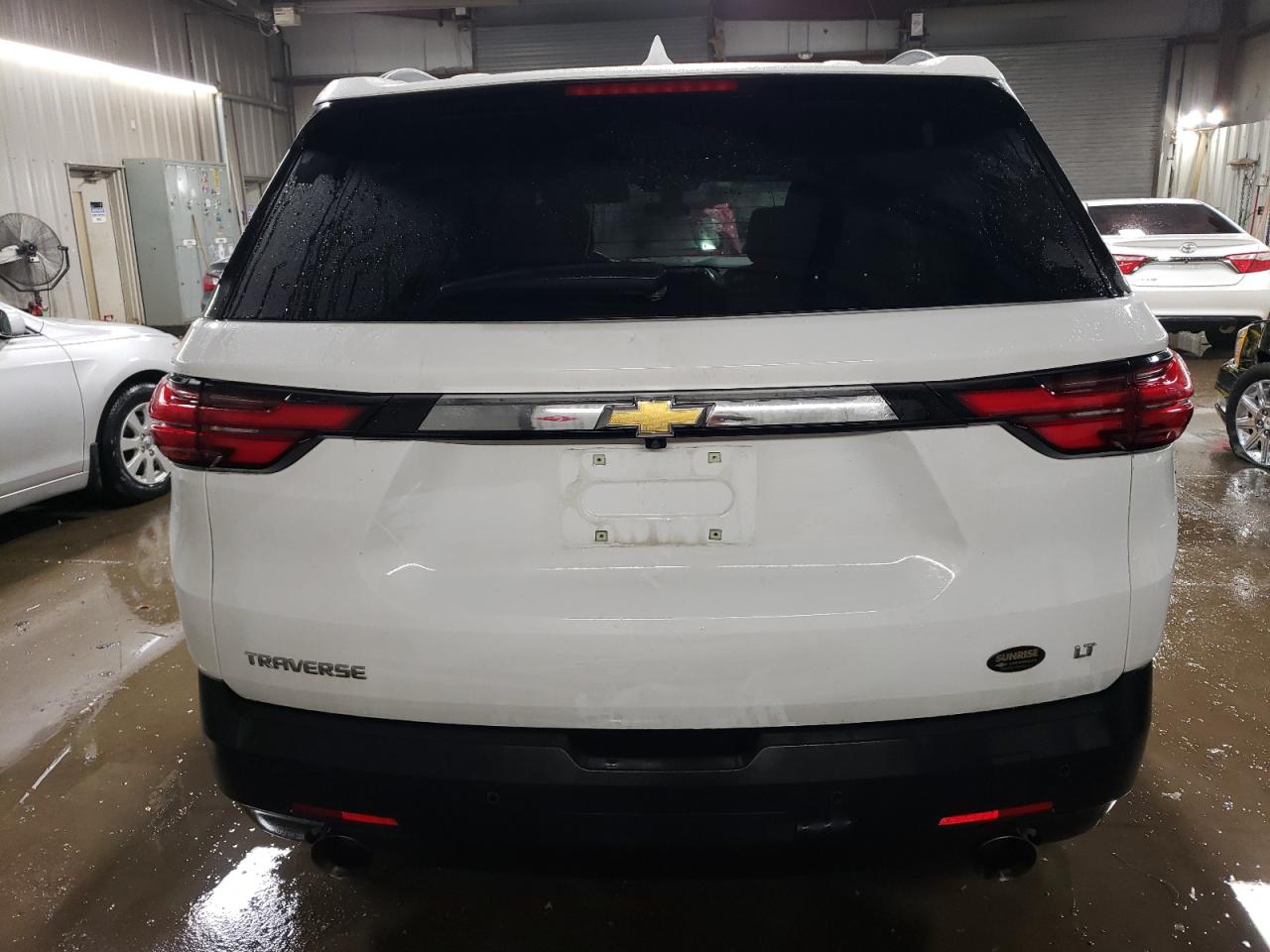 2022 CHEVROLET TRAVERSE LT VIN:1GNERGKWXNJ195409