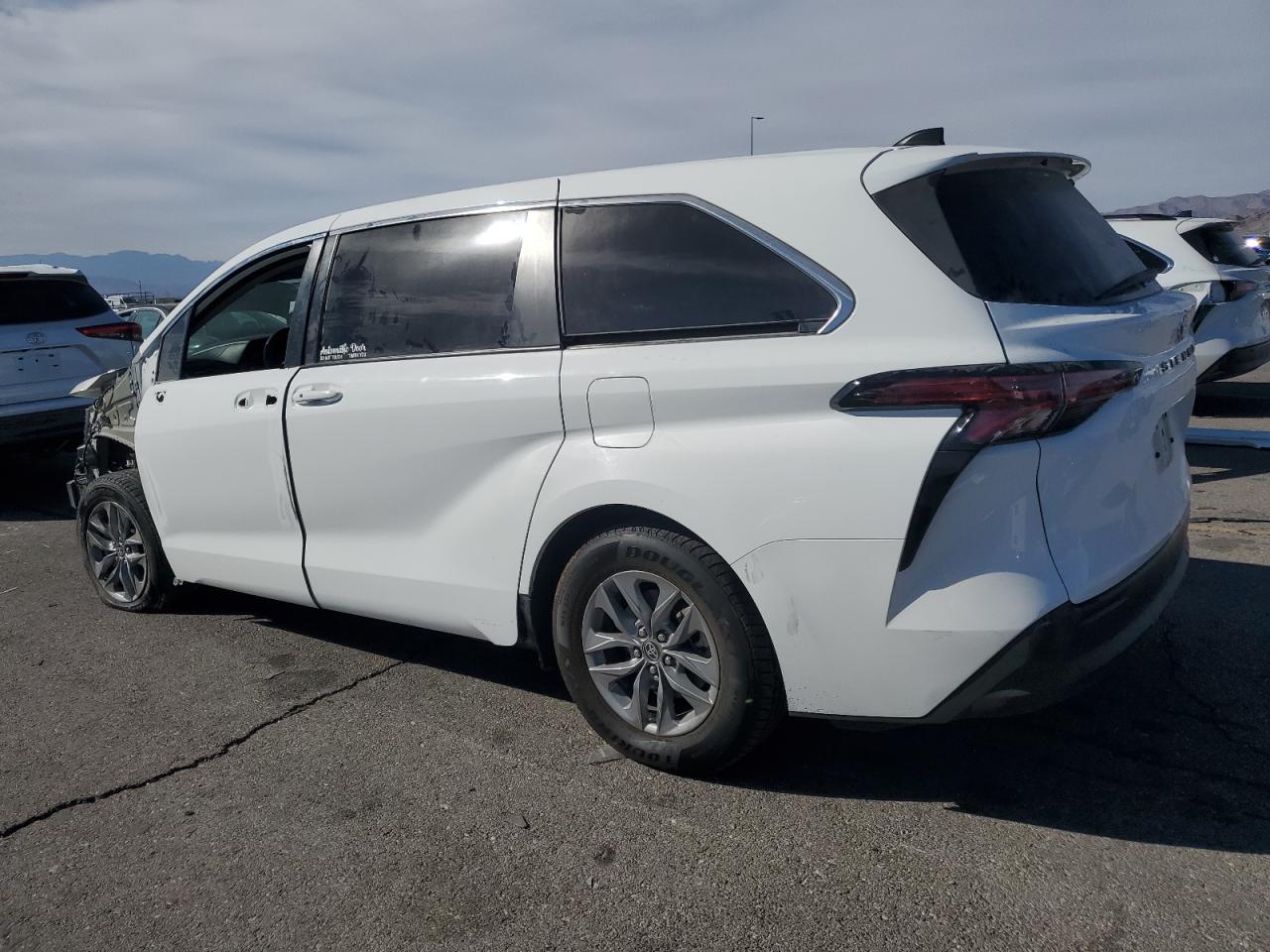 2022 TOYOTA SIENNA LE VIN:5TDKRKEC5NS108065