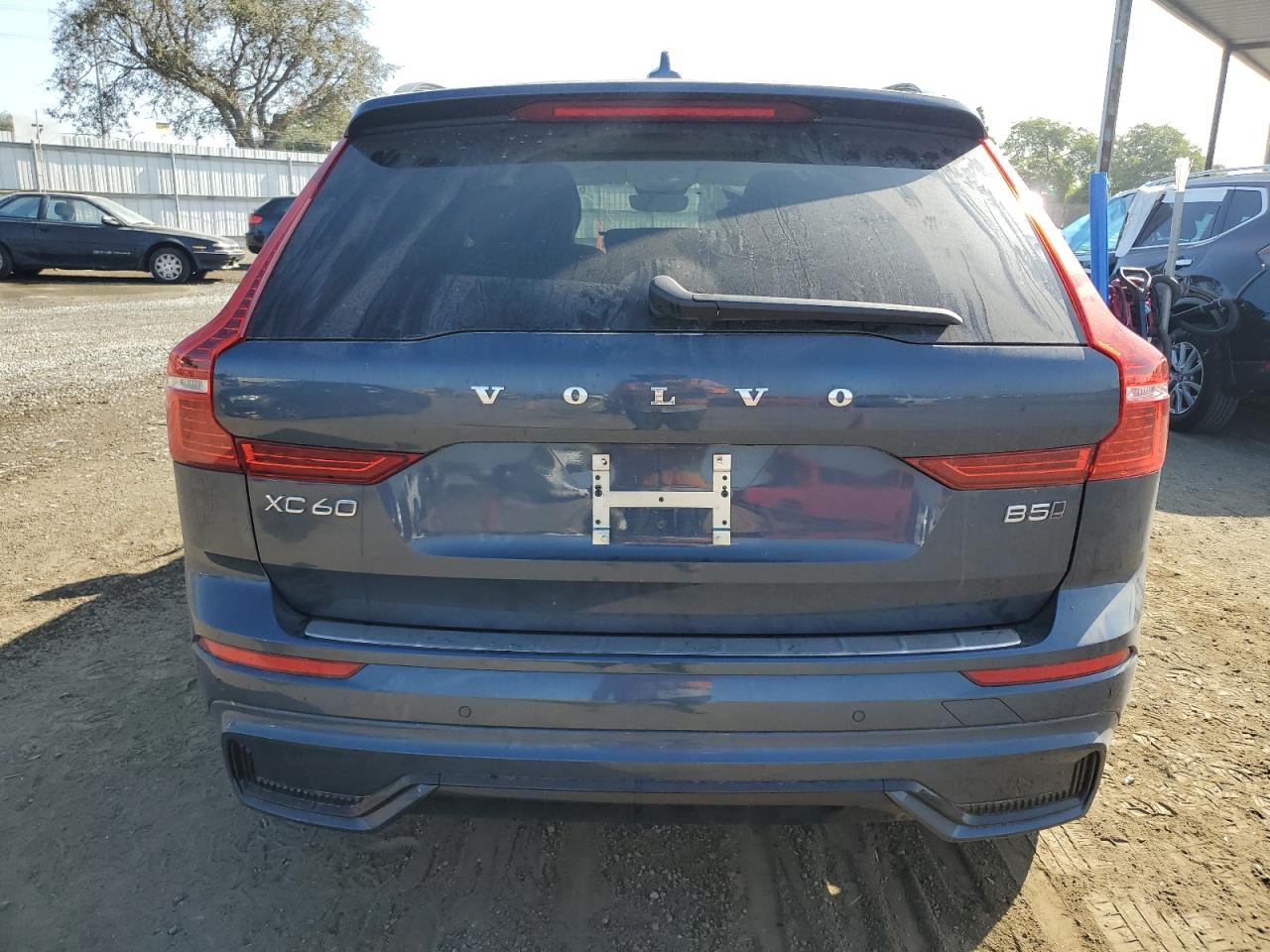 2024 VOLVO XC60 ULTIMATE VIN:YV4L12RM7R1938769