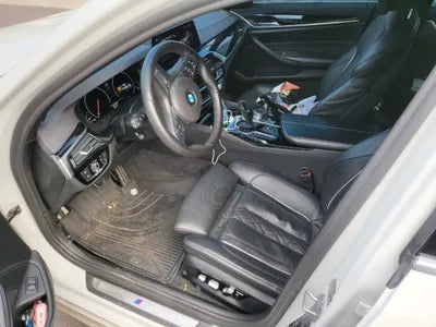 2019 BMW 530 WBAJD9101KWW44664 VIN:WBAJD9101KWW44664