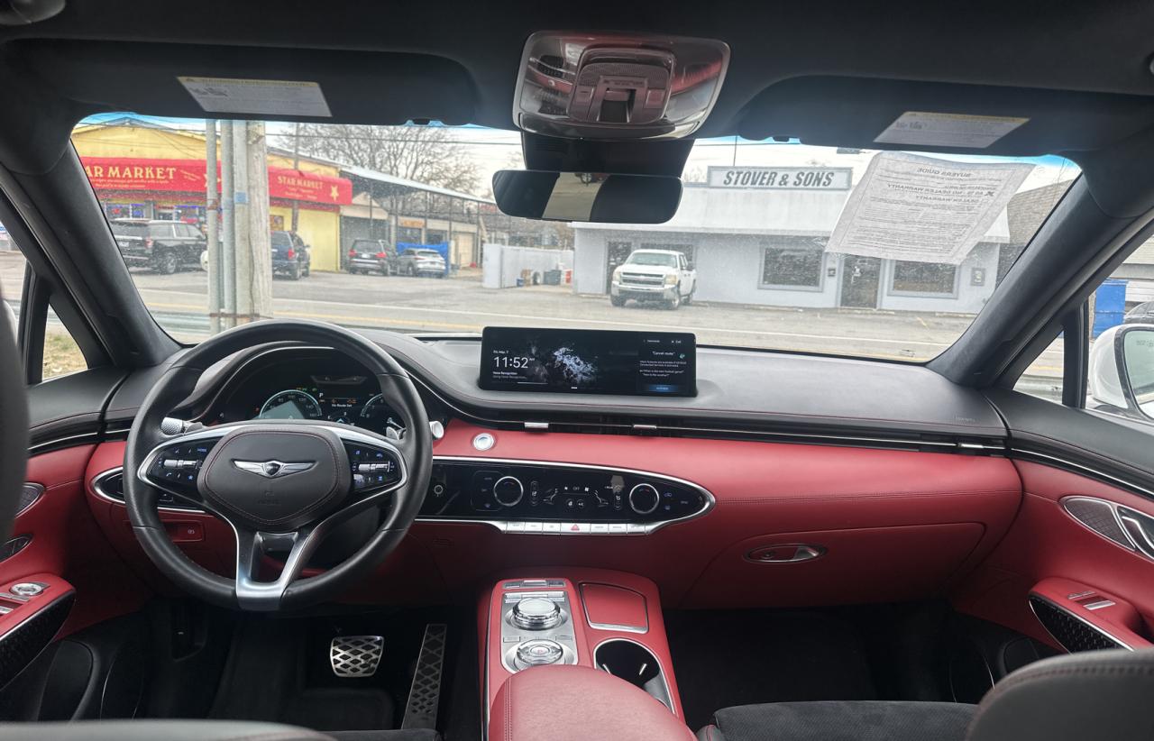 2022 GENESIS GV70 BASE VIN:KMUMCDTC5NU011241