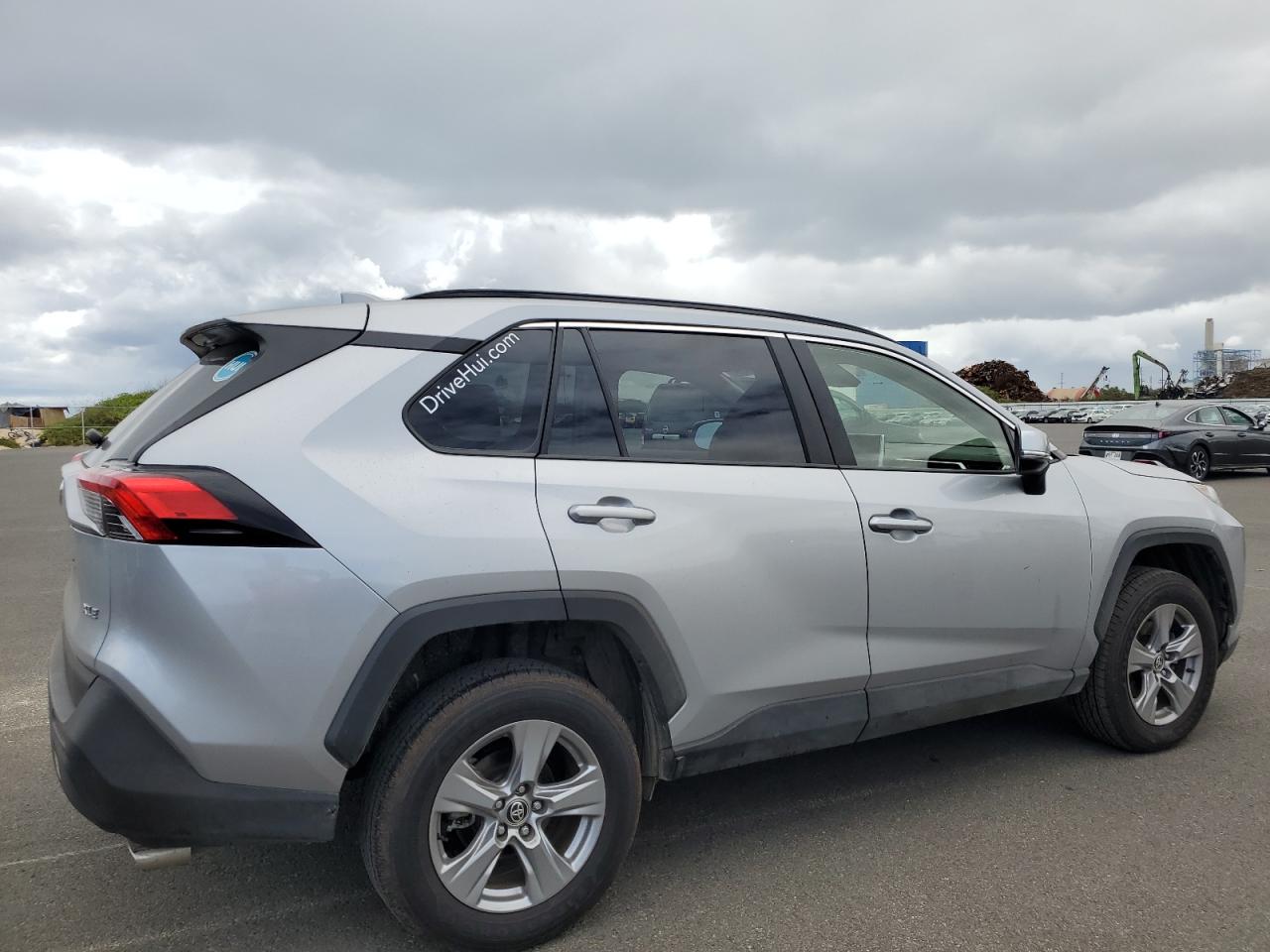 2023 TOYOTA RAV4 XLE VIN:JTMW1RFV2PJ025677