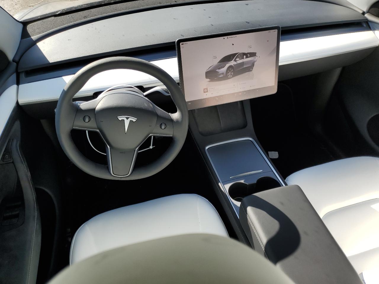 2024 TESLA MODEL Y  VIN:7SAYGDEE1RA288846