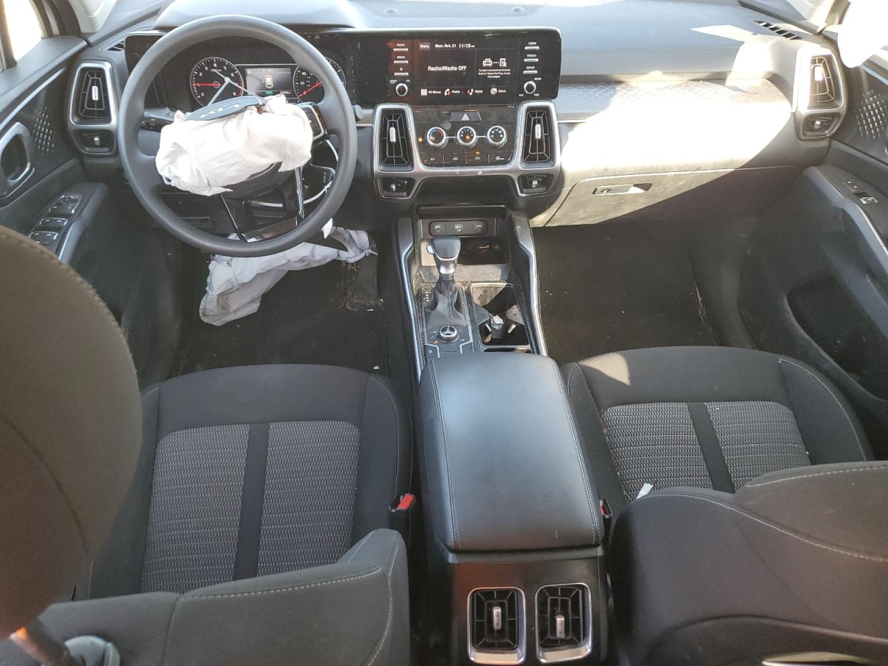 2022 KIA SORENTO LX VIN:5XYRGDLC6NG151426