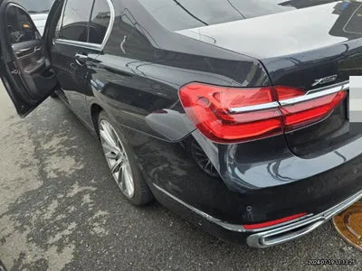 2016 BMW 750 VIN: