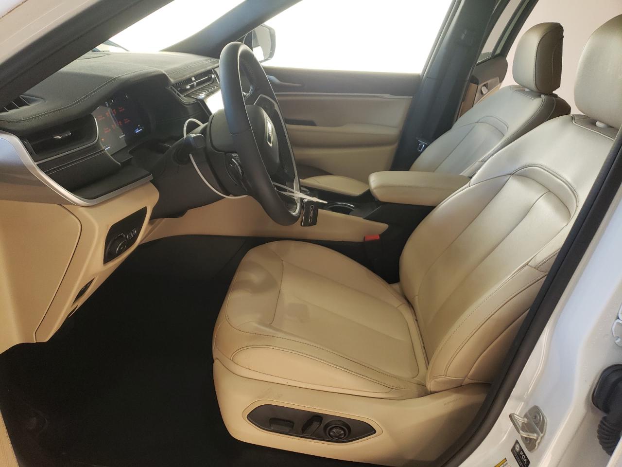 2023 JEEP GRAND CHEROKEE LIMITED VIN:1C4RJHBG7P8900631