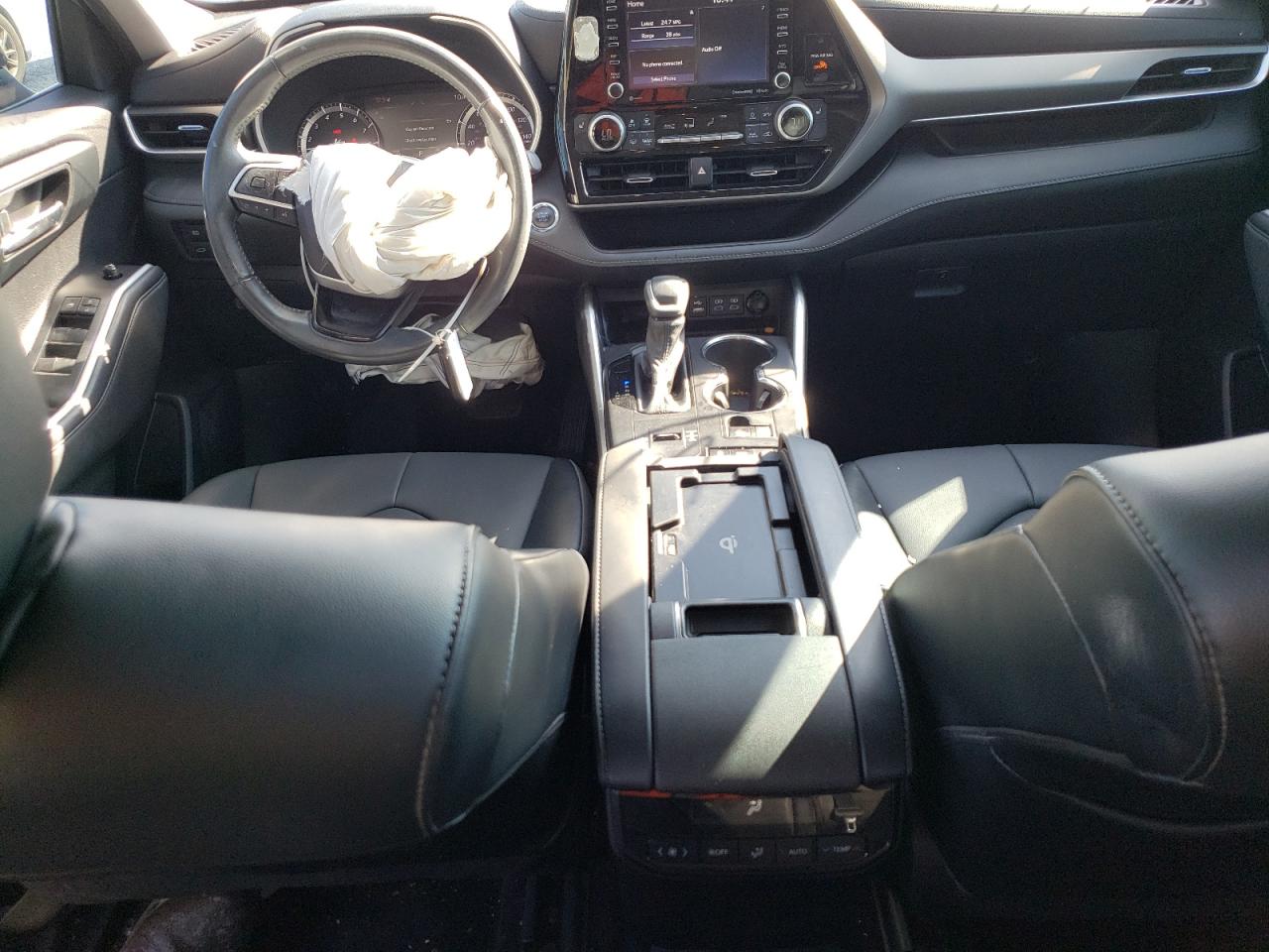 2022 TOYOTA HIGHLANDER XLE VIN:5TDGZRAH0NS541762