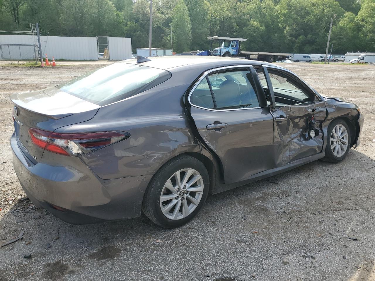 2022 TOYOTA CAMRY LE VIN:4T1C11AK5NU678755