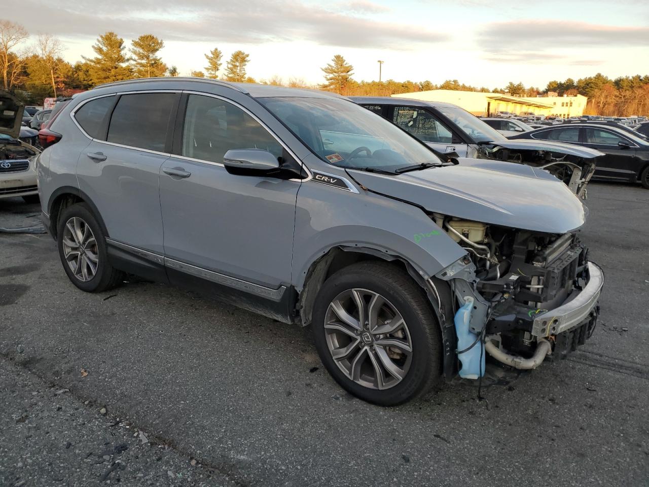 2022 HONDA CR-V TOURING VIN:2HKRW2H97NH609200