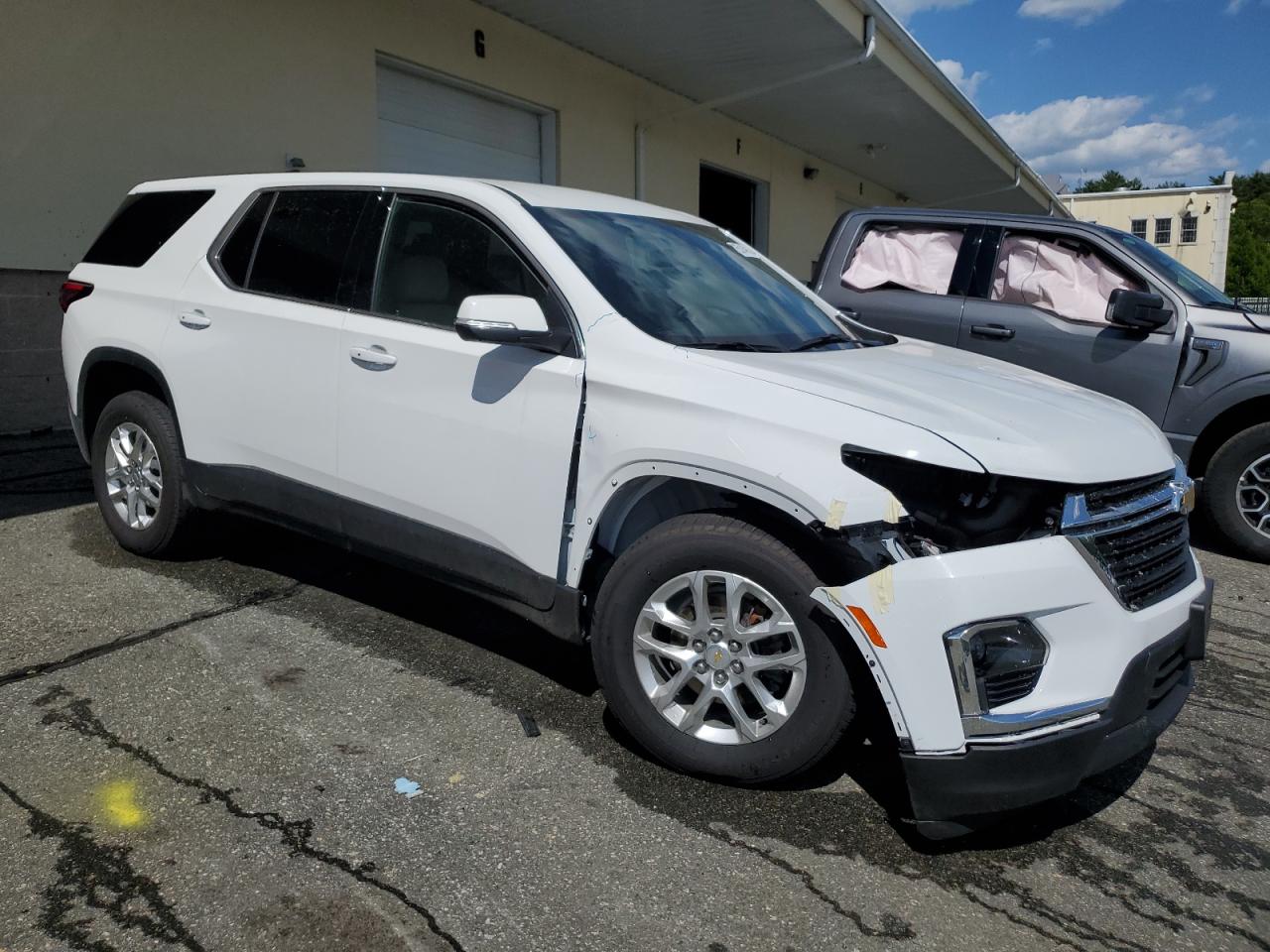 2023 CHEVROLET TRAVERSE LS VIN:1GNEVLKW3PJ196005