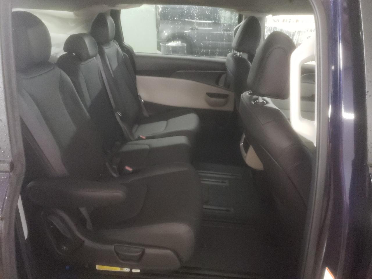 2024 KIA CARNIVAL LX VIN:KNDNB4H39R6403328
