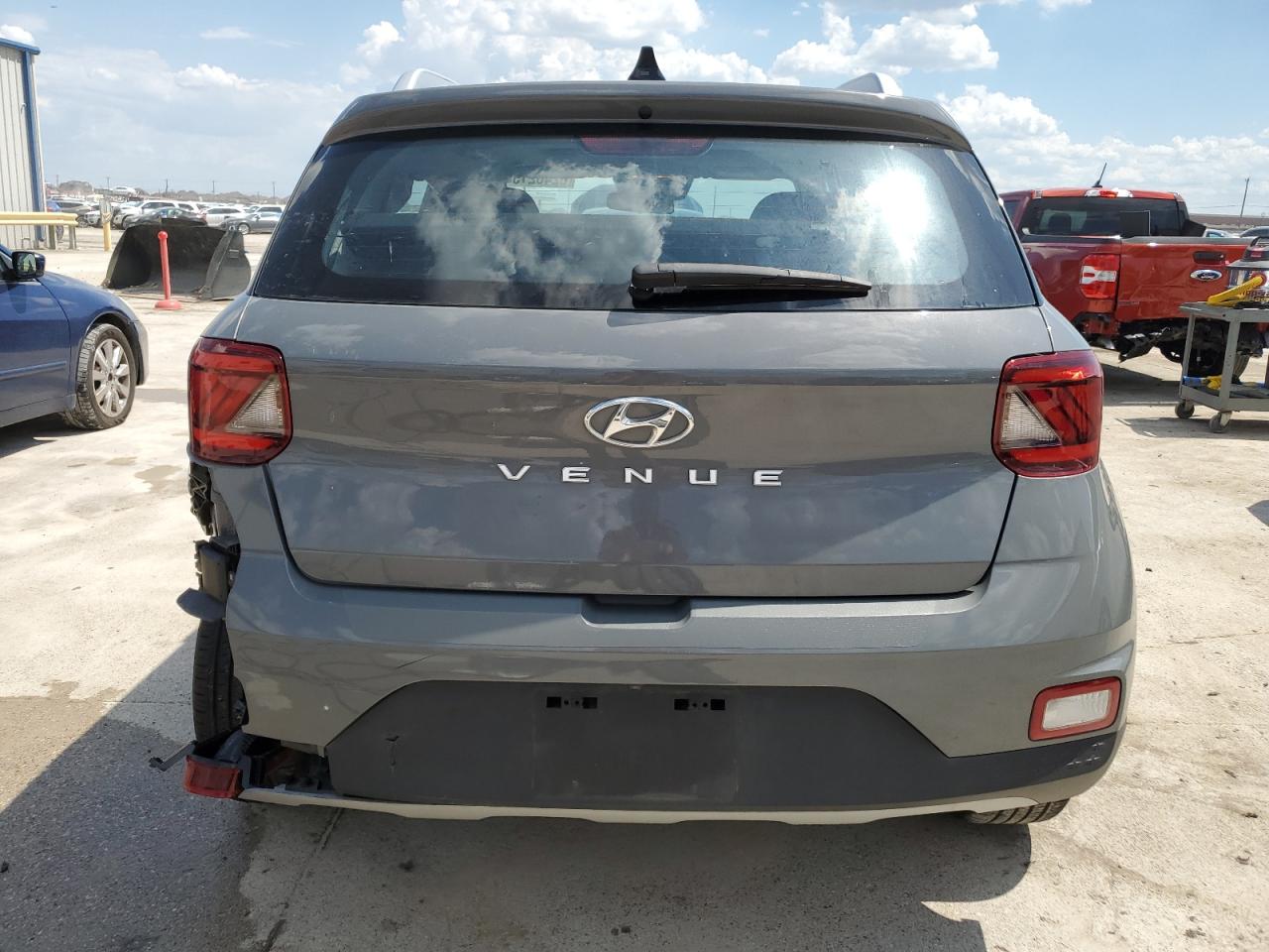 2022 HYUNDAI VENUE SEL VIN:KMHRC8A36NU189030