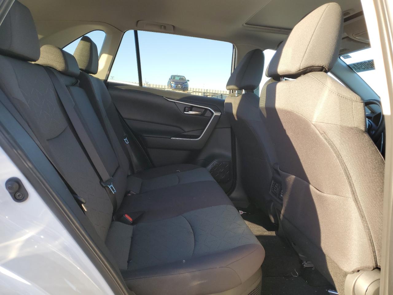 2024 TOYOTA RAV4 XLE VIN:2T3RWRFV8RW208441