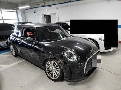 2021 MINI Cooper VIN: