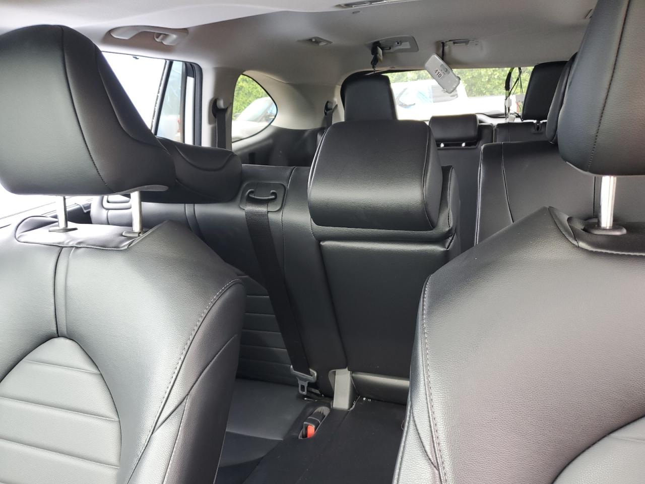 2022 TOYOTA HIGHLANDER XLE VIN:5TDGZRBH9NS199386