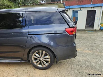 2015 Kia Carnival VIN:
