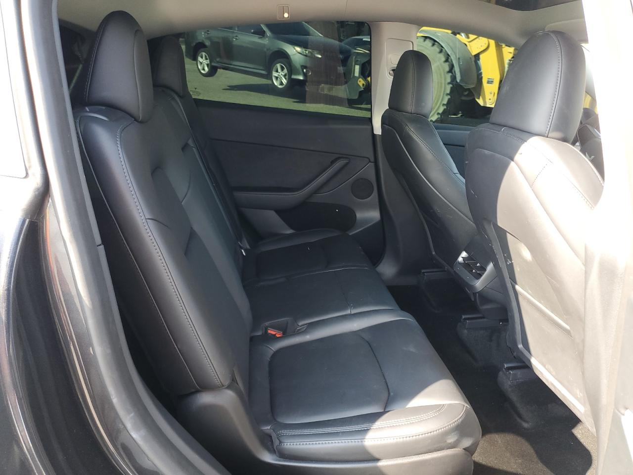 2024 TESLA MODEL Y  VIN:7SAYGAEE0RF018427