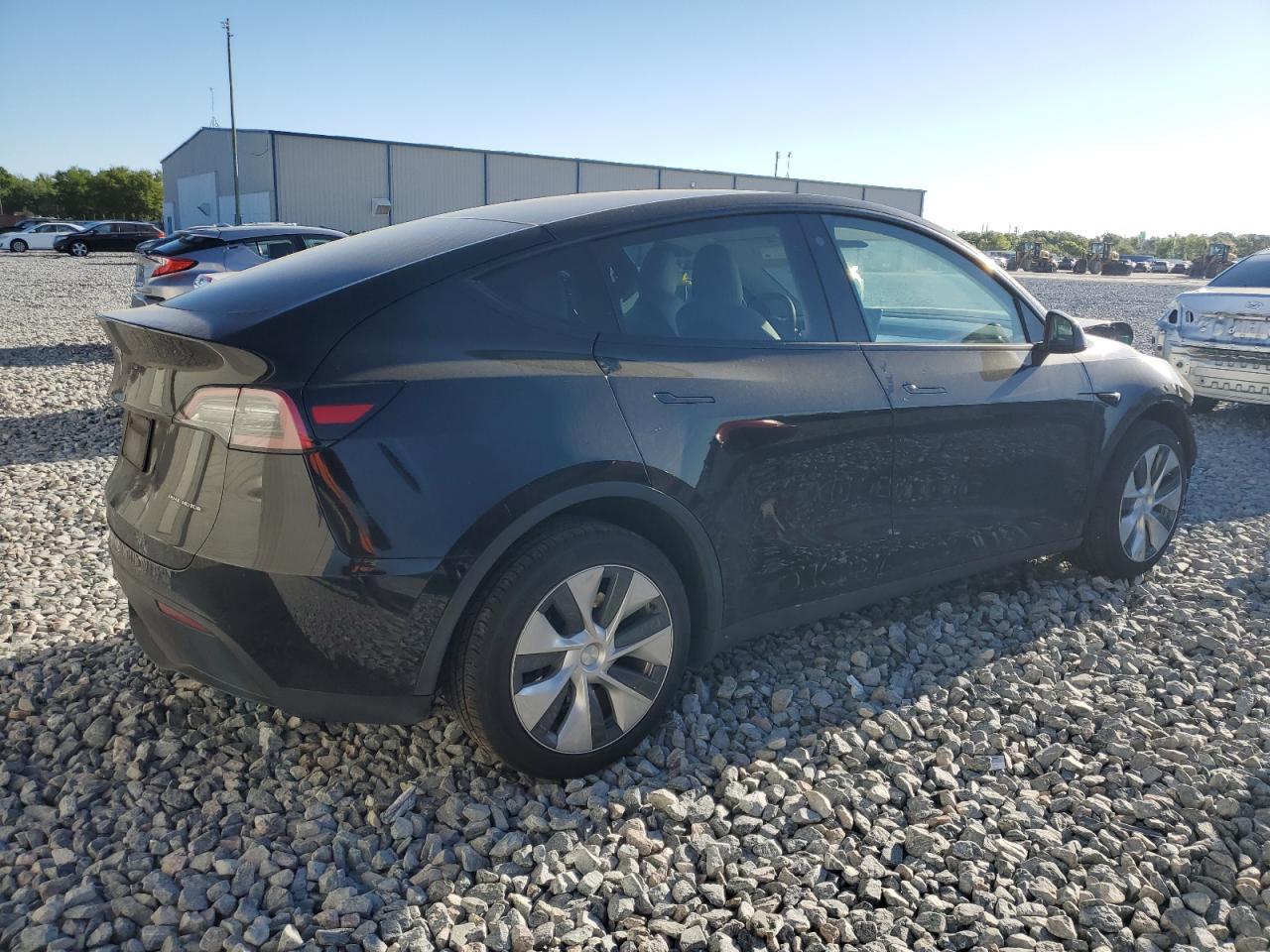 2023 TESLA MODEL Y  VIN:7SAYGDEE8PF627795