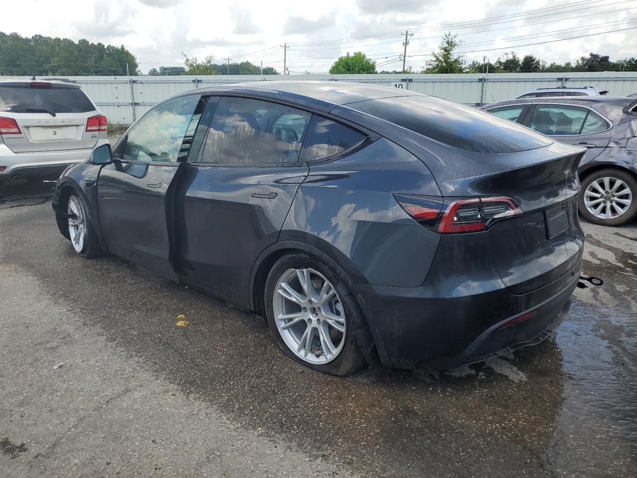 2024 TESLA MODEL Y  VIN:7SAYGDED1RF016470